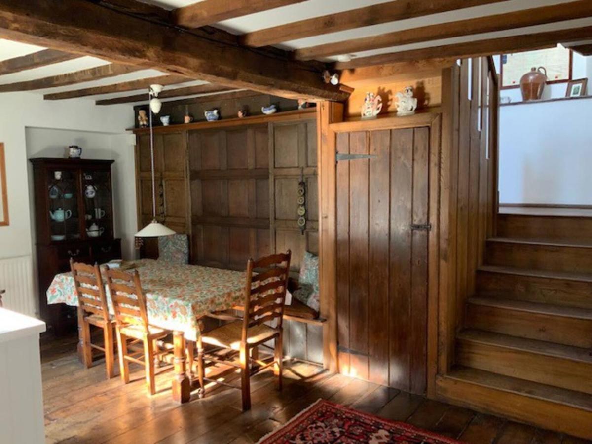 Pass The Keys Magical Period House In The Heart Of Ludlow Kültér fotó