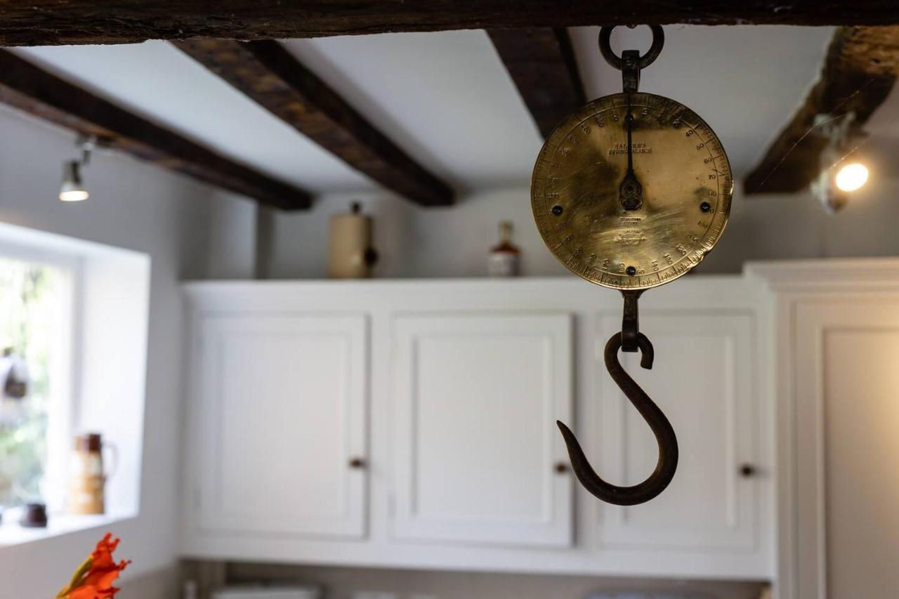 Pass The Keys Magical Period House In The Heart Of Ludlow Kültér fotó